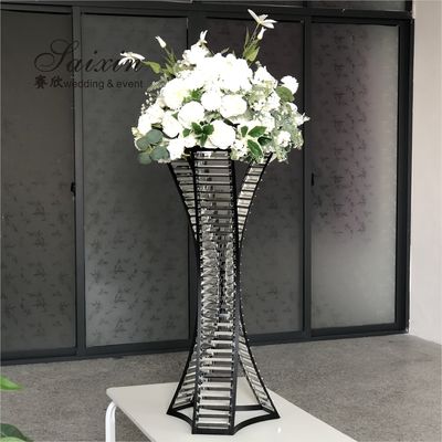 ZT-538B  Latest triangle design black flower stand with crystal Prisms for wedding centerpieces