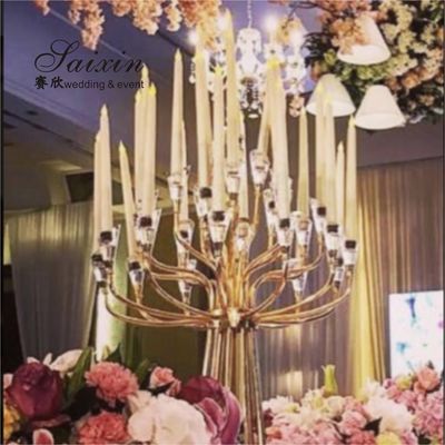 ZT-440 Hot sell wedding table decoration 25 arms big gold metal candelabra