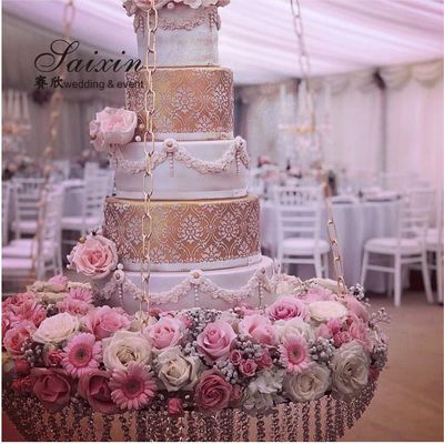 Elegant Hanging Crystal Cake Stands For Wedding Decoration